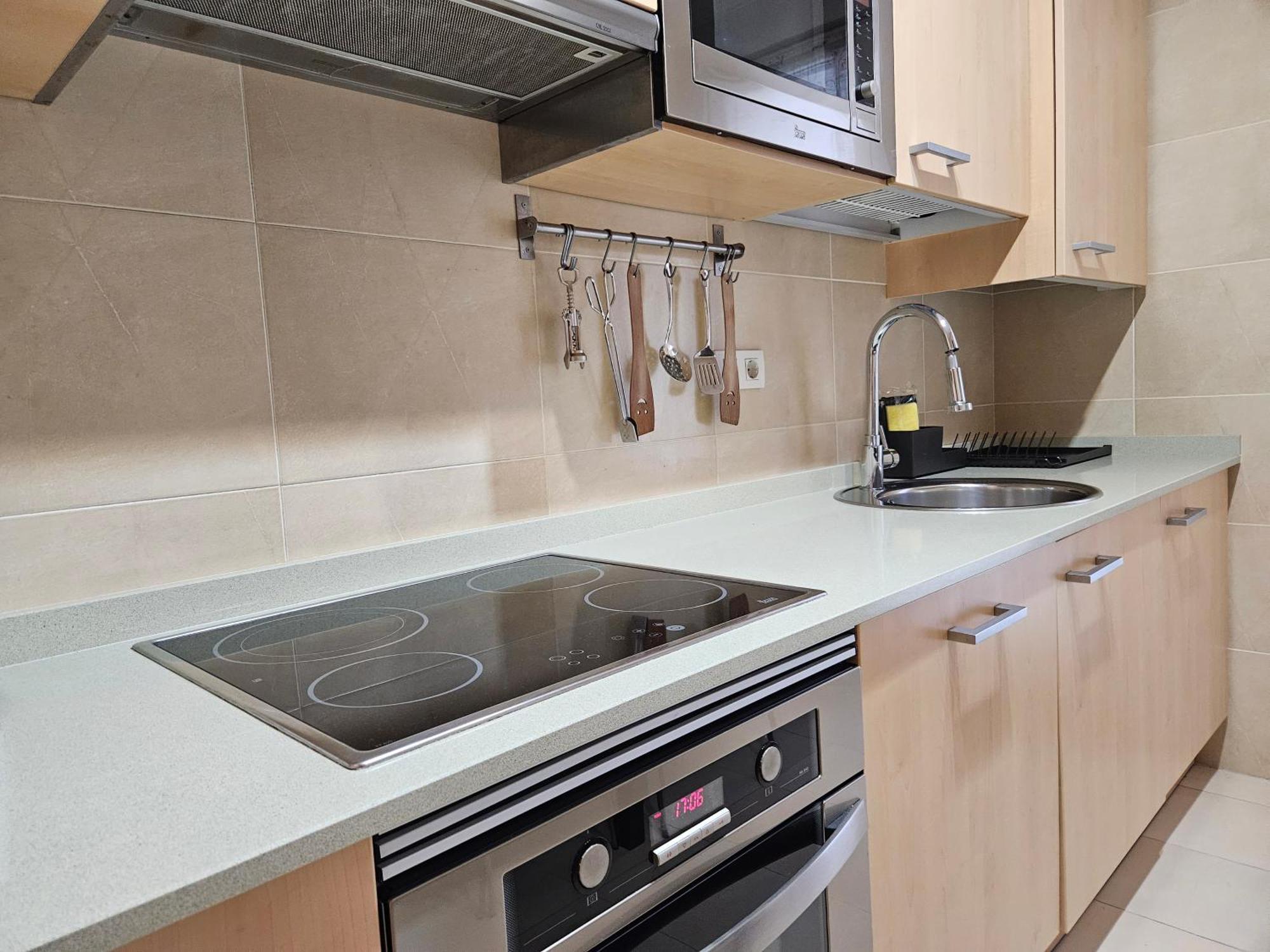 C01A06 Santander Los Alazanes Екстериор снимка